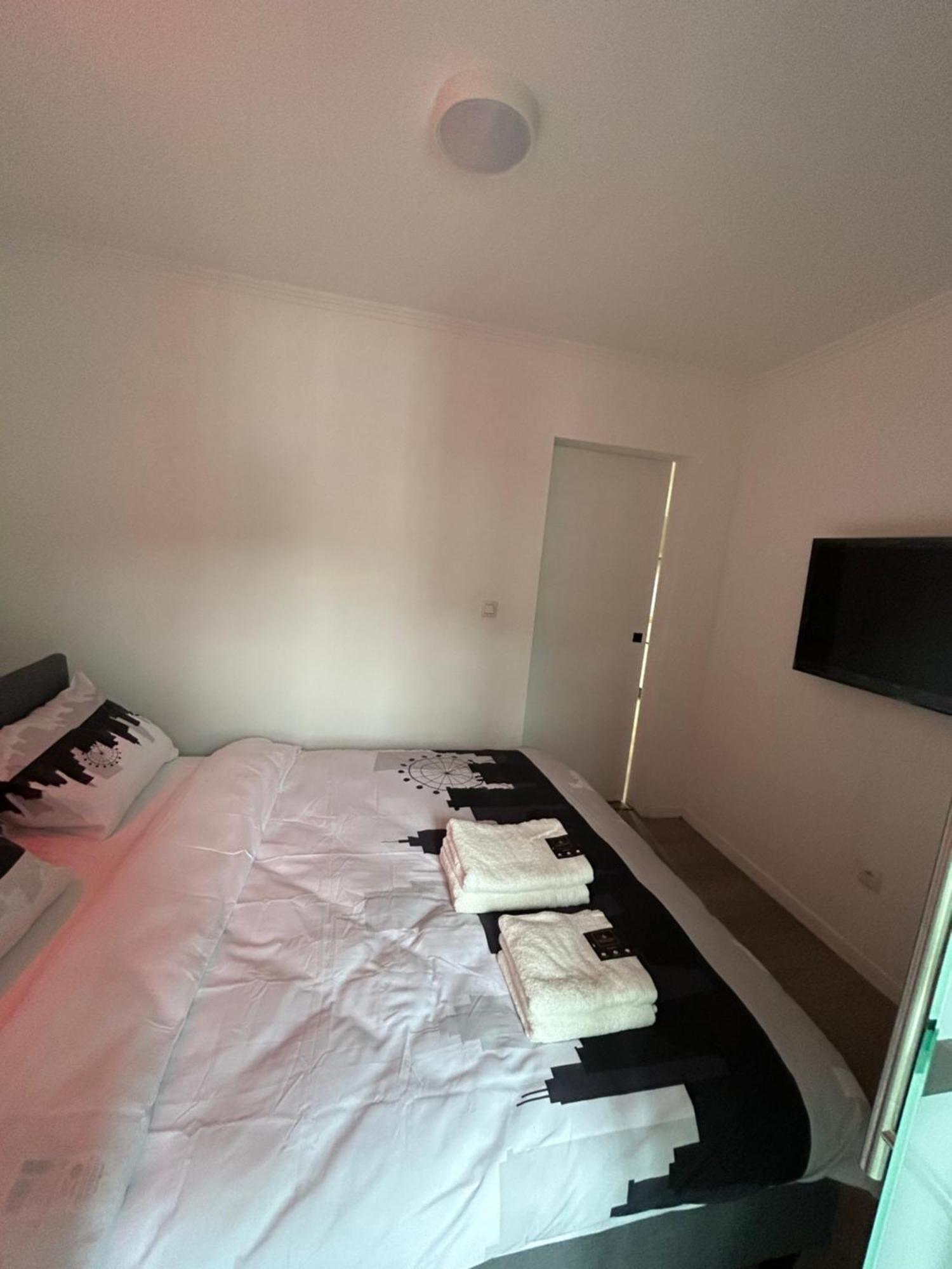 Foursuites Льеж Экстерьер фото