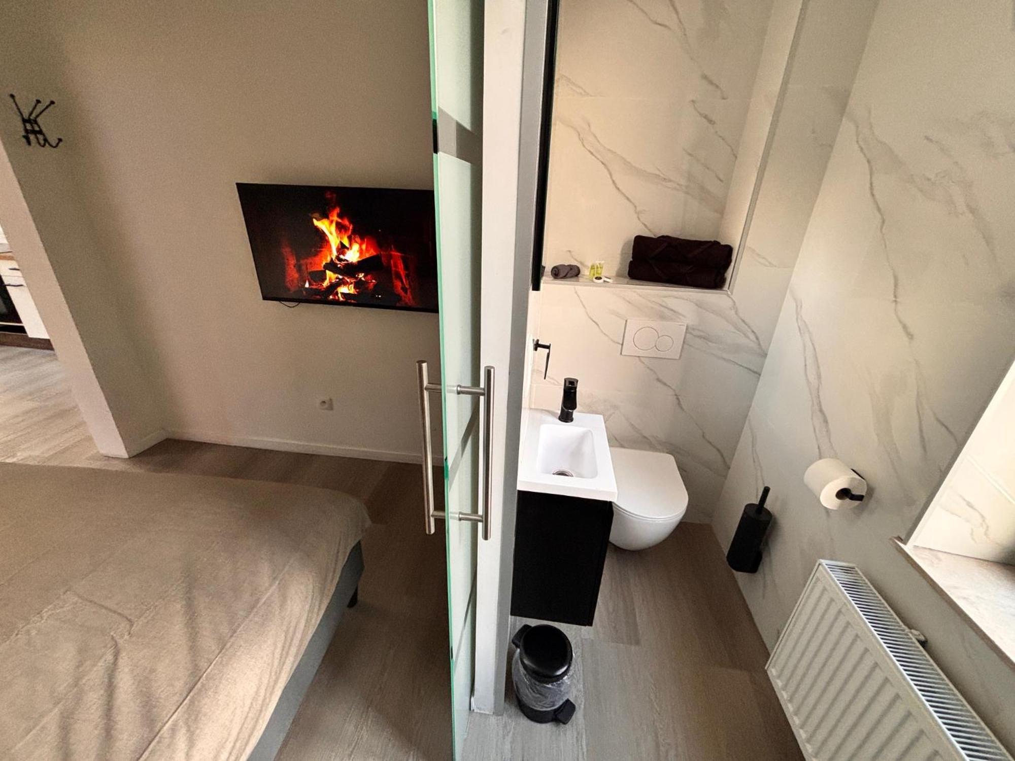 Foursuites Льеж Экстерьер фото